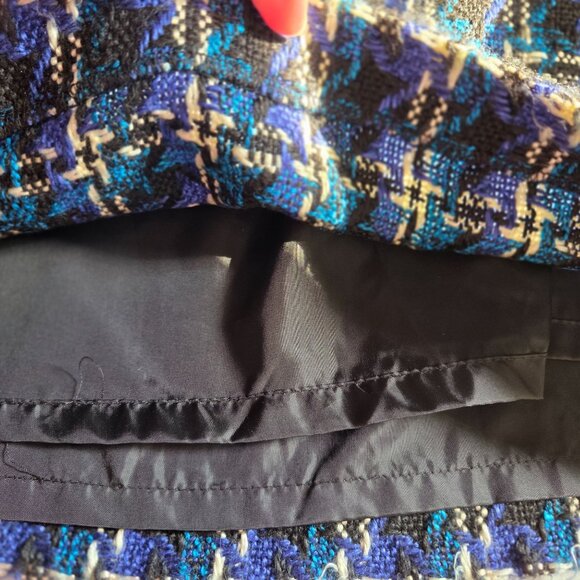 Tahari Blue & Black Mini Skirt With Button Details & Pockets Size XS - Picture 9 of 12